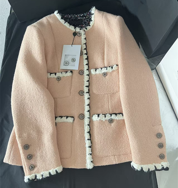 Winter Clothing Color - Conjunto de Falda y Abrigo de